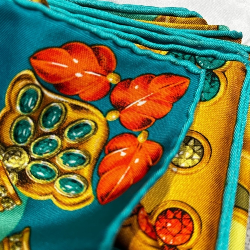 Cartier Silk Scarf Parade des Elephants Rare Vintage 1980’s-1990 - Picture 10 of 17